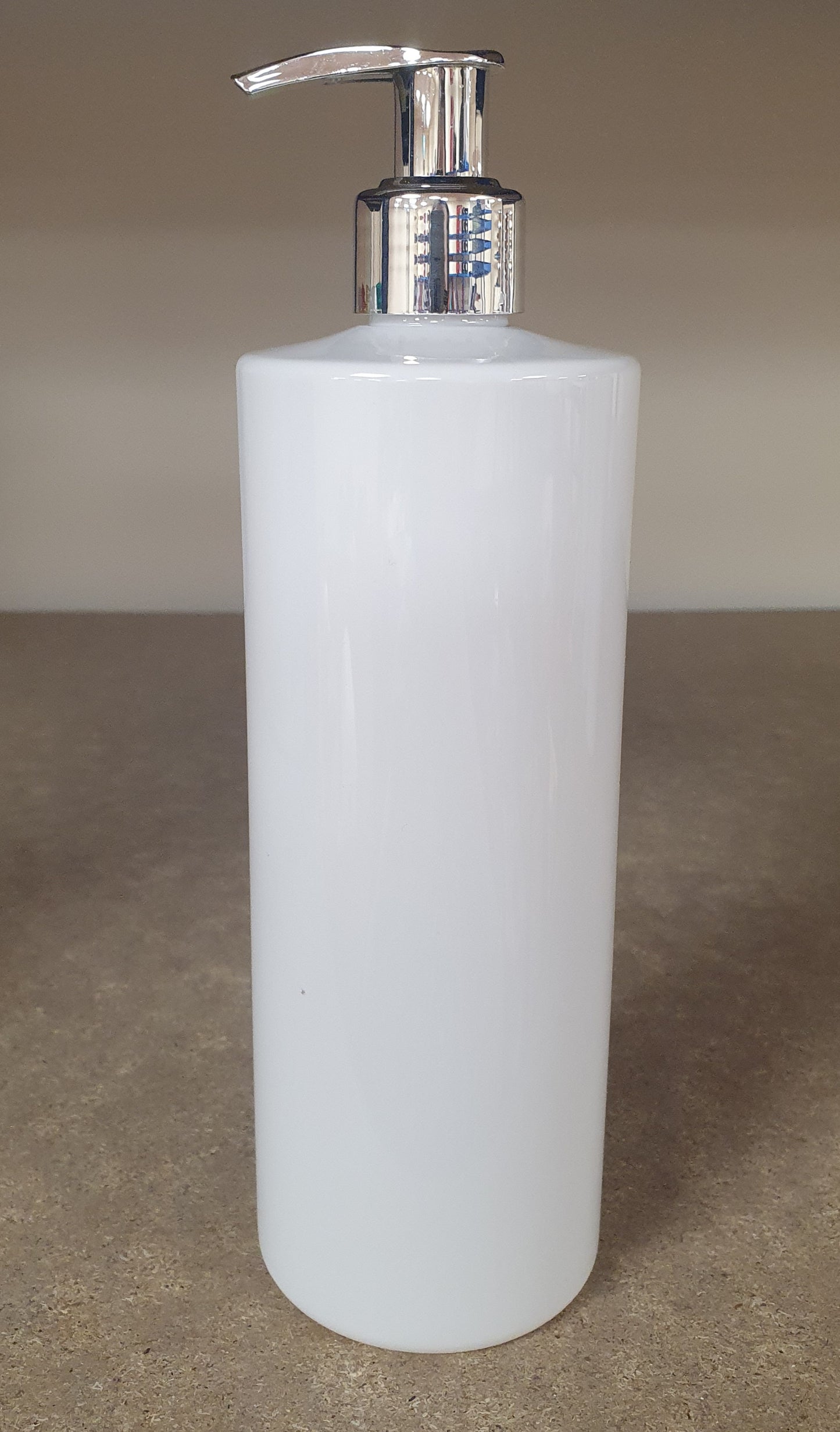 White Pump Bottles (500ml)