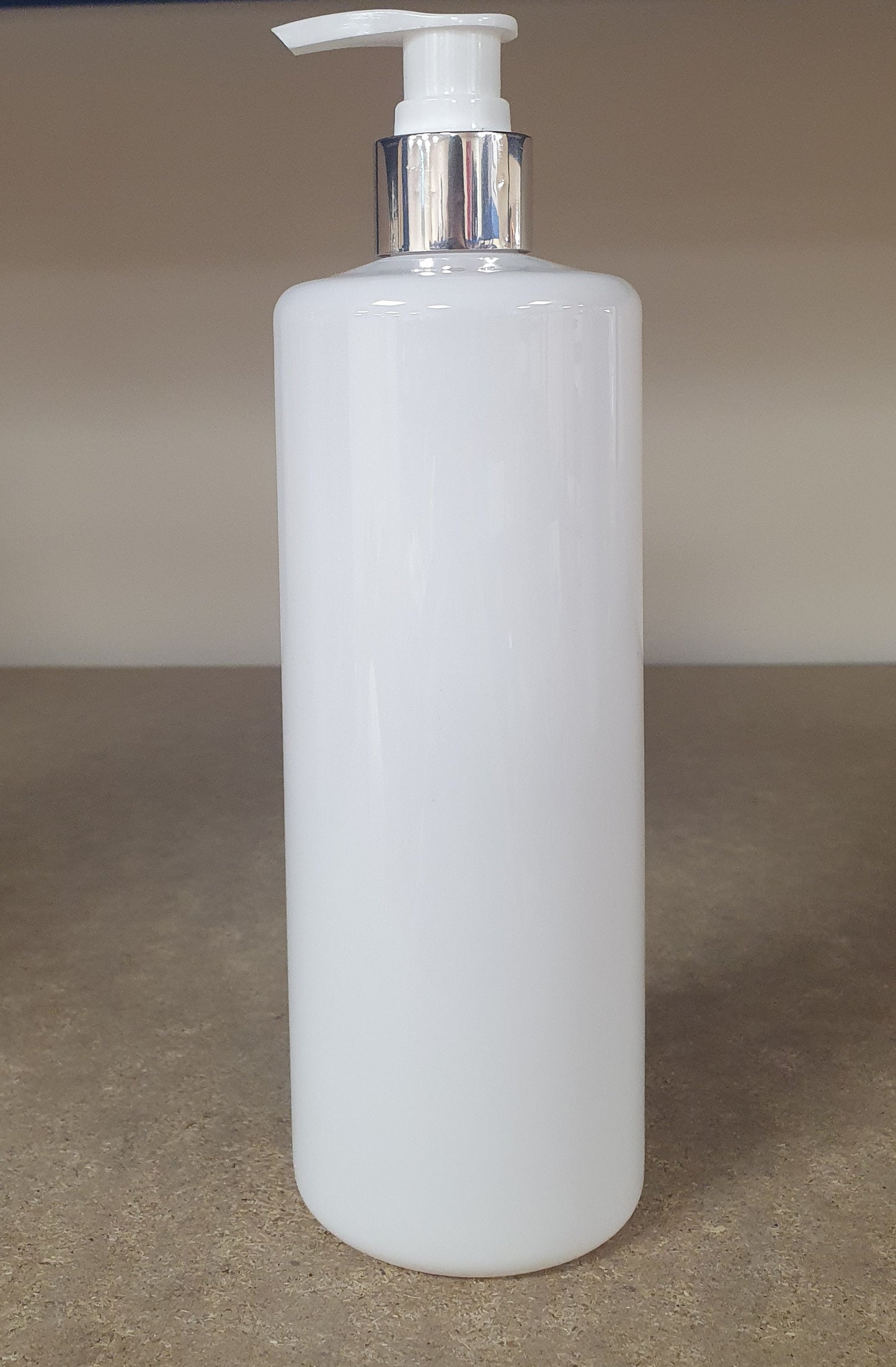 White Pump Bottles (500ml)