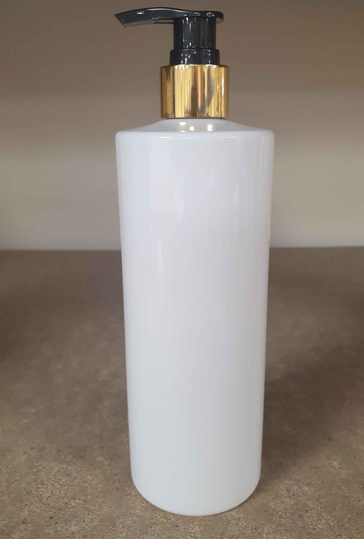 White Pump Bottles (500ml)