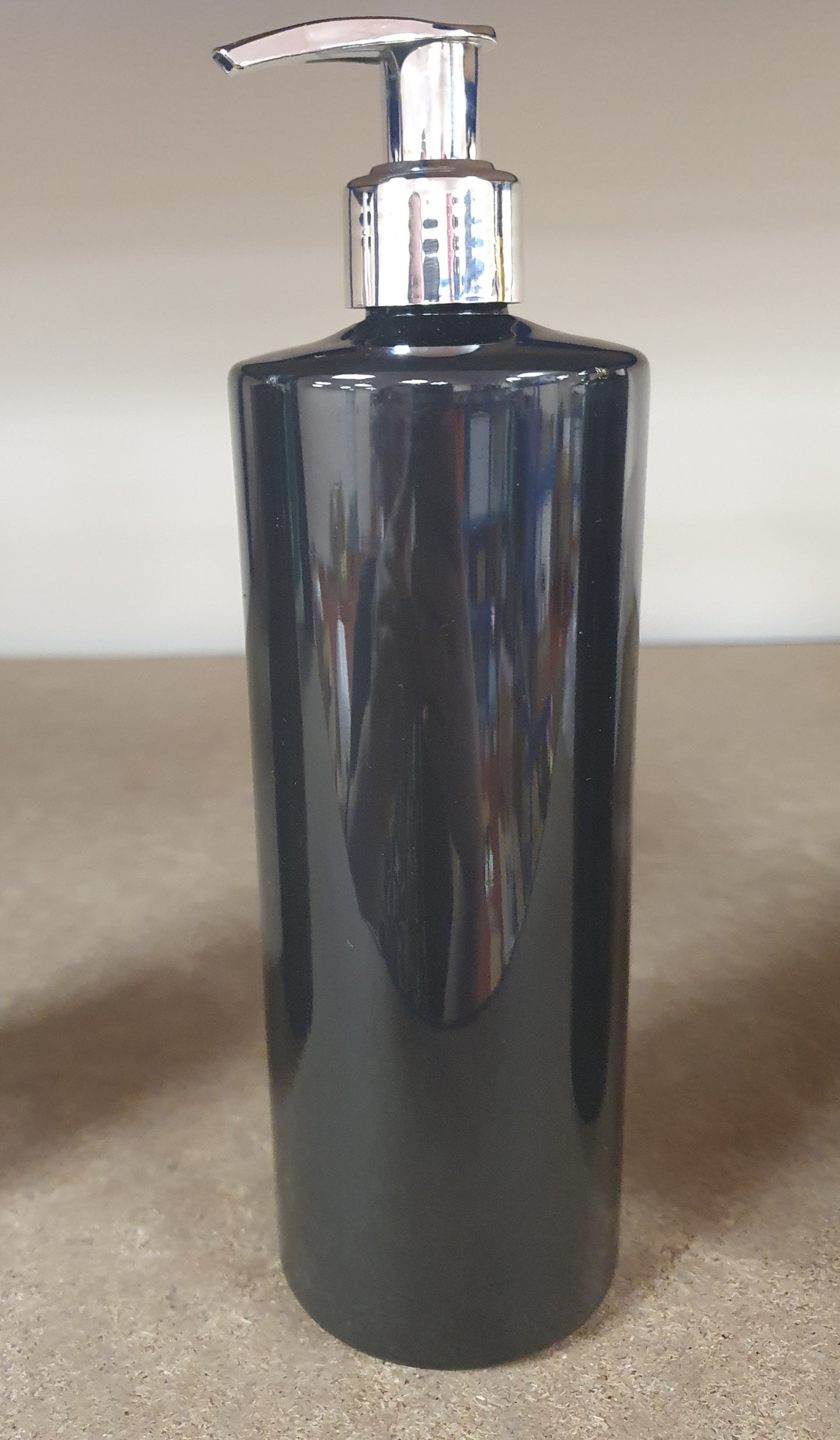 Black Pump Bottles (500ml)